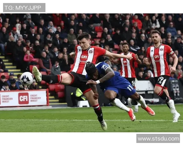 英国足球明星赛盛典即将开启球迷期待星光璀璨的精彩对决