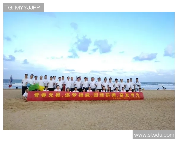 致敬足球明星们的拼搏精神与无畏追梦之旅 致敬足球明星们的拼搏精神与无畏追梦之旅