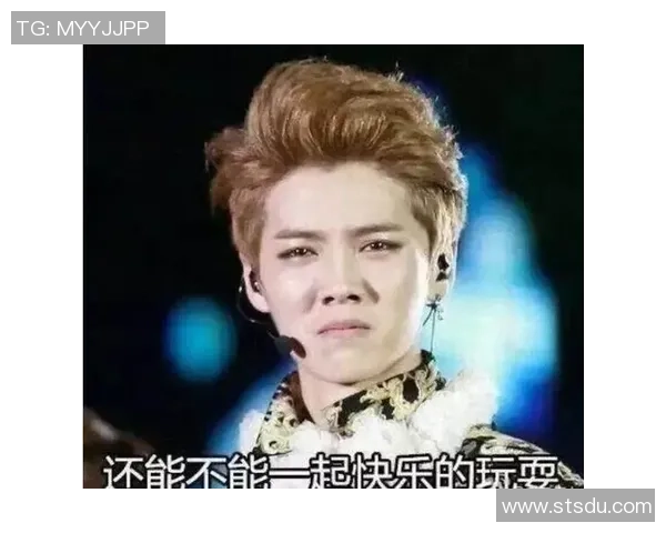 脖子粗壮的足球明星们展现力量与魅力的独特风采