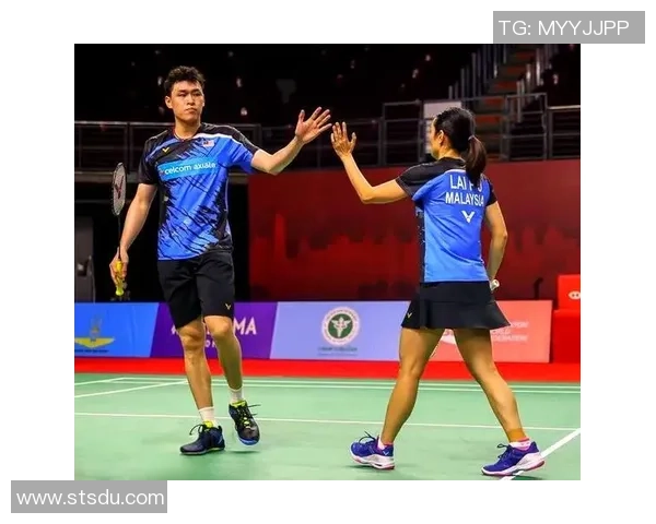 羽毛球装备选购指南：如何选择适合的球袜提升运动表现