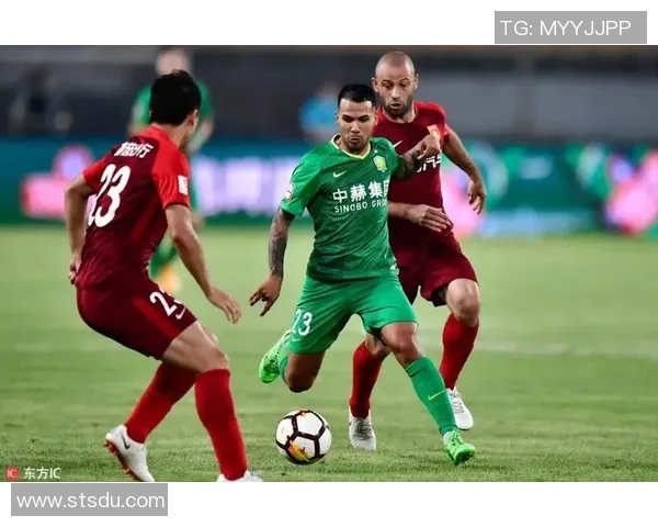 西安篮球队在世锦赛积分榜上以90分稳居第一名展现强大实力